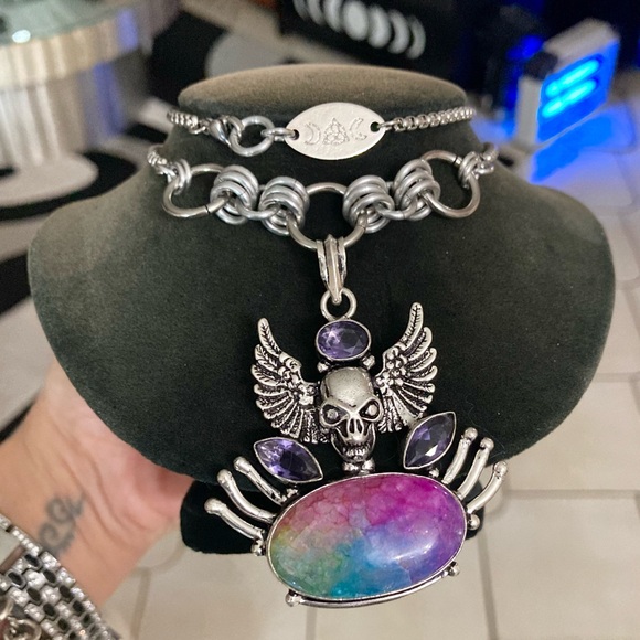 925 sterling silver overlay amethyst & rainbow solar quartz boho skull necklace - Picture 11 of 11